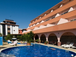 Lozenec Resort